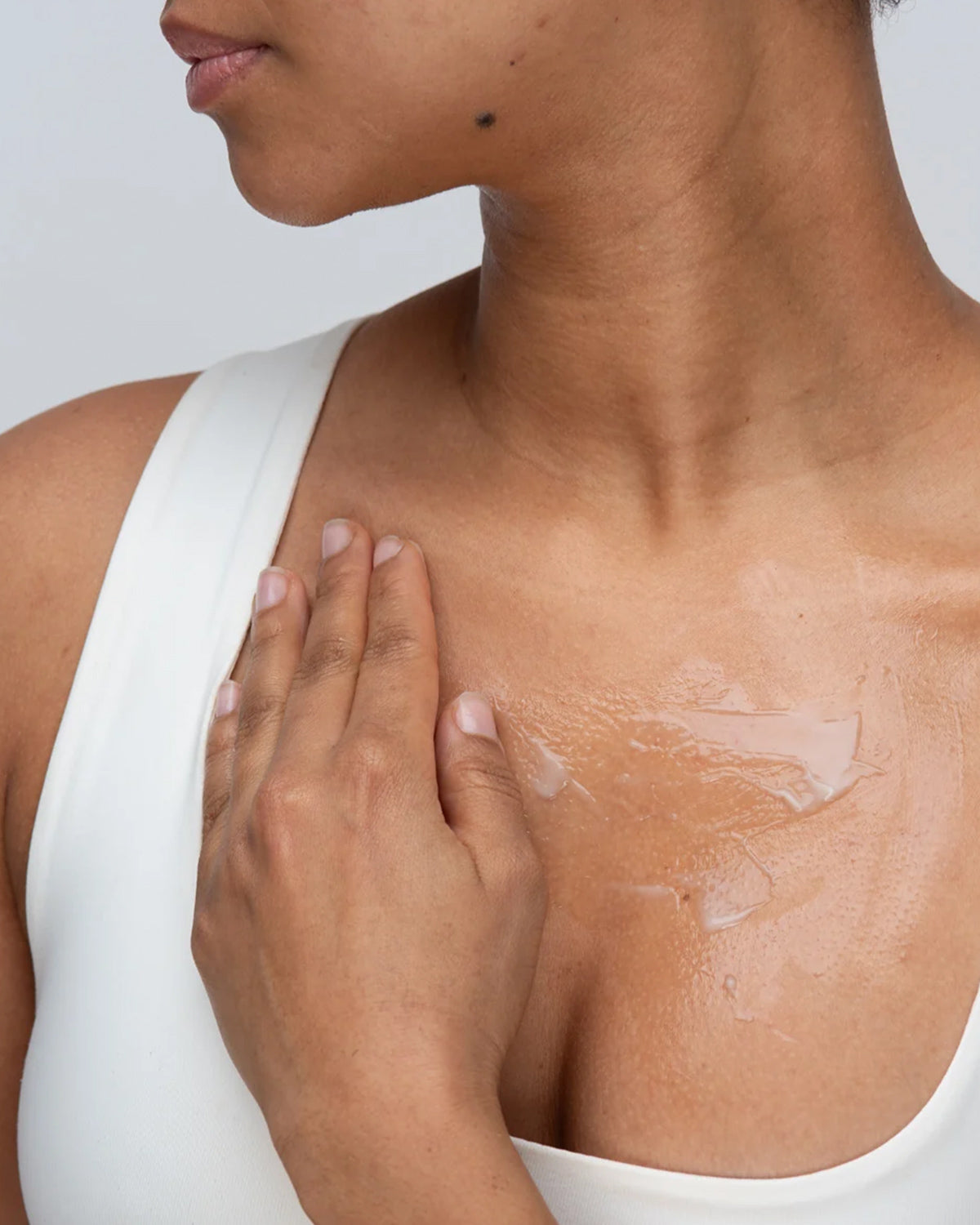Arma-Bust Dekolleté Cream 100ml - Glättend, festigend und aufhellend